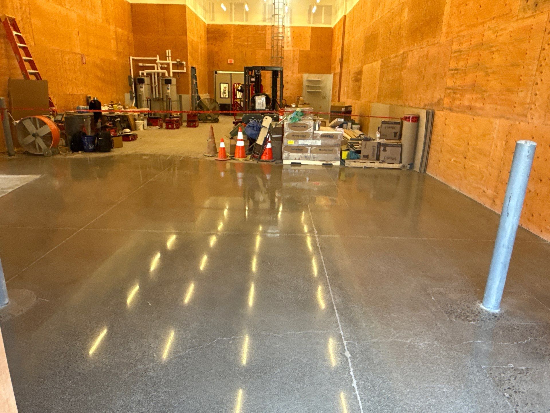 Sweetgreen California restaurant — floor maintenance protocol, cleaning product specification, recoat scheduling